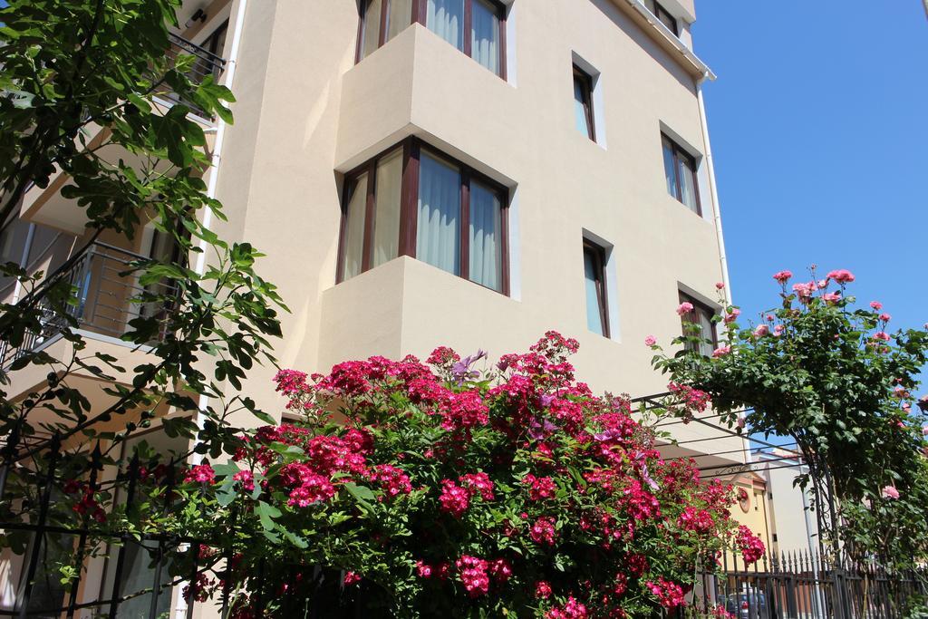 Flowers Apartments Nesebar Buitenkant foto