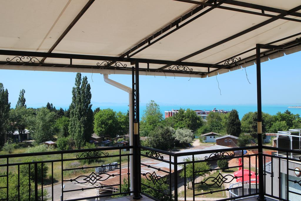 Flowers Apartments Nesebar Buitenkant foto